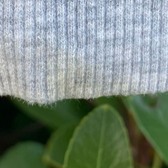 Disney x David Learner Gray Micky Mouse Sweatshirt. Size Small. EUC! - Picture 7 of 7